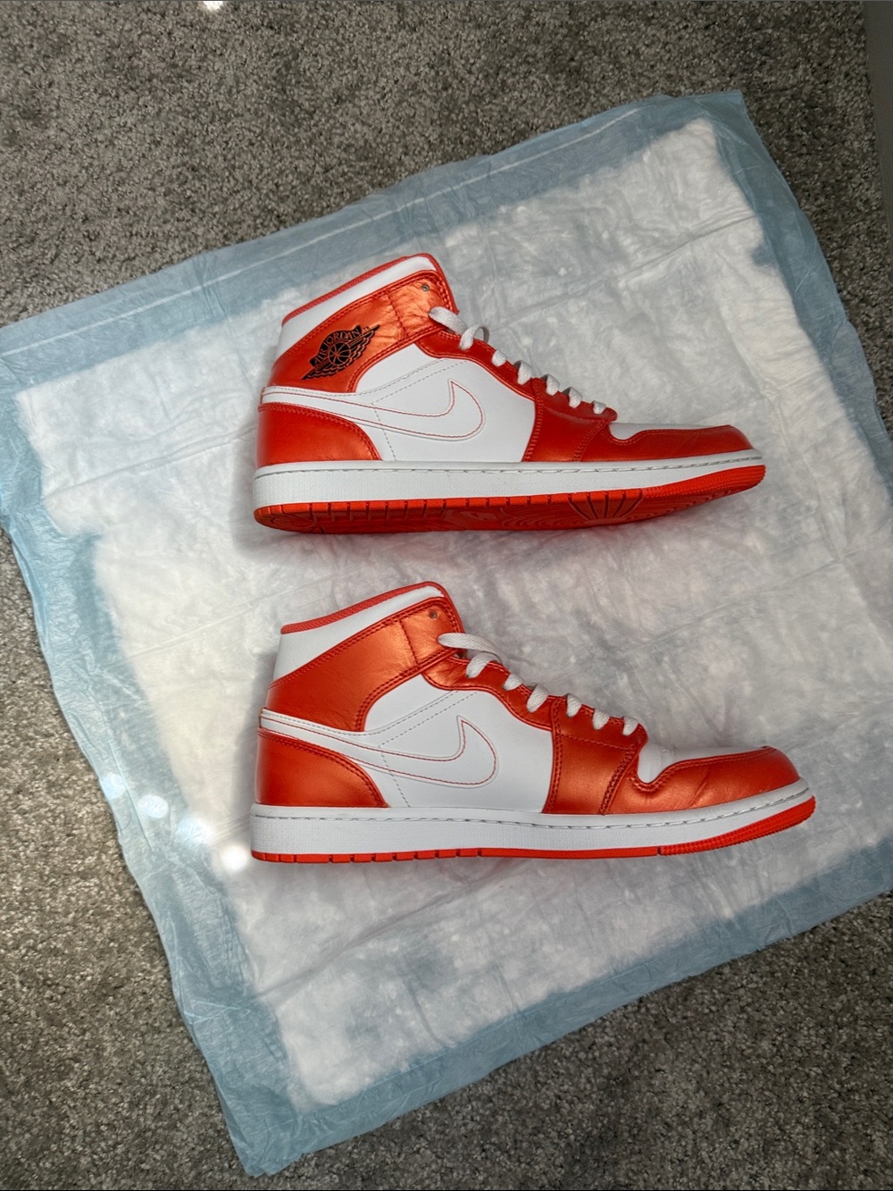 Nike Mid-Top Sneakers - White & Orange Metallic